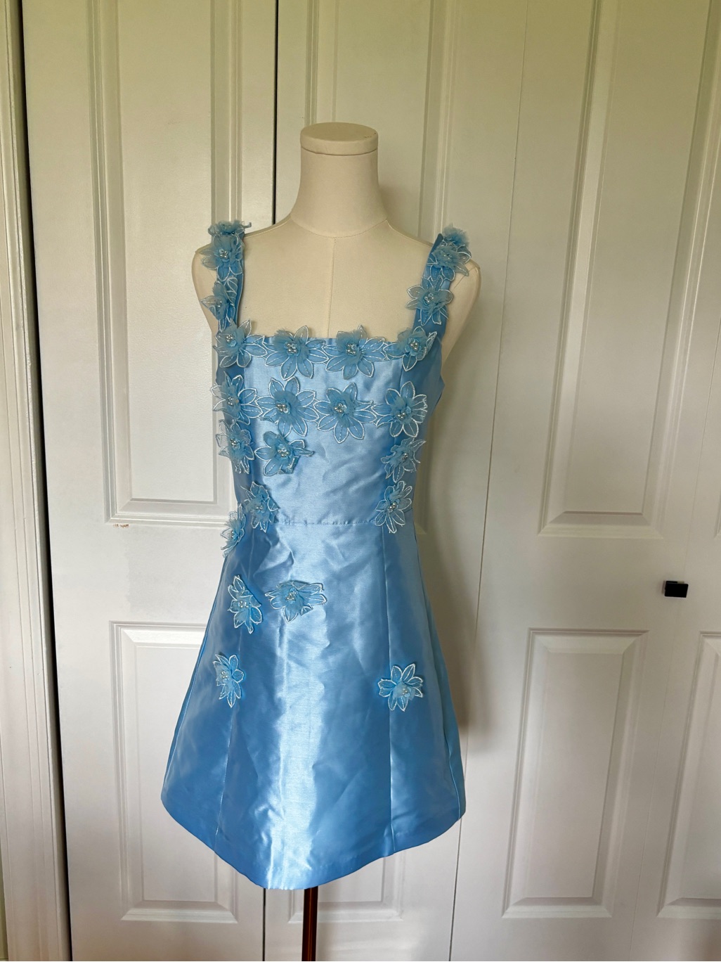 Elliatt Elder Mini Dress In Baby Blue
